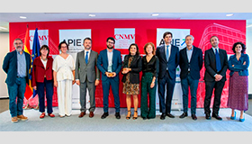 Entrega de los premios de periodismos económico de la APIE, ayer, en nuestra sede